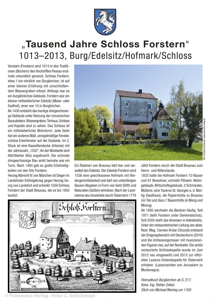 Mehrere Informationstafeln über Sehenswürdigkeiten in der Gemeinde Burgkirchen  