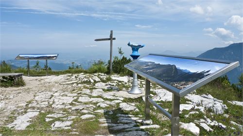 Predigtstuhl bei Bad Reichenhall, 2 Schautafeln auf Aussichtsplateau