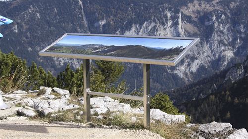 Predigtstuhl bei Bad Reichenhall, mehrere Schautafeln in Nirosta-Rahmen