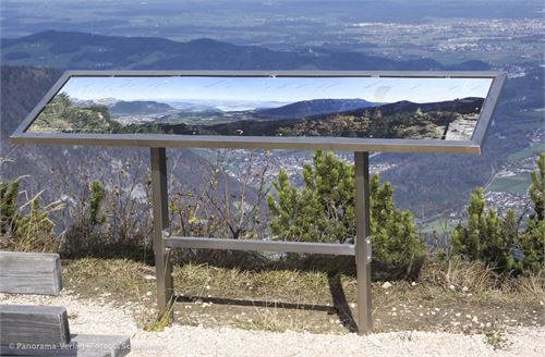 Predigtstuhl bei Bad Reichenhall, mehrere Schautafeln in Nirosta-Rahmen