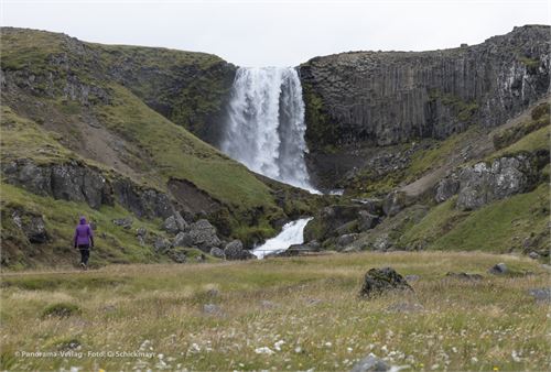 Bild 22 · Der Kerlingarfoss im Westen der Halbinsel Snaefellsnes