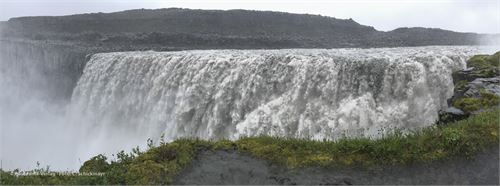 Bild 7 · Der Dettifoss, mächtigster Wasserfall Europas