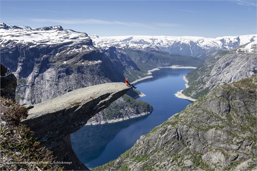 Bild 6 · Die berühmte Trolltunga über dem Ringedalsvatnet