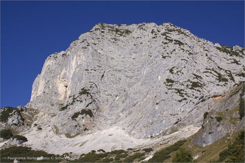 Die mächtige Südwand zum Berchtesgadener Hochthron