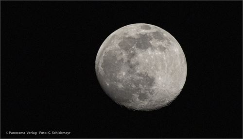 Bild 7 · Fast-Vollmond am 26.3. 2021, 19:43 Uhr