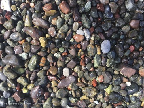 Bild 25 · Kiesstrand auf der Insel Euböa, Griechenland