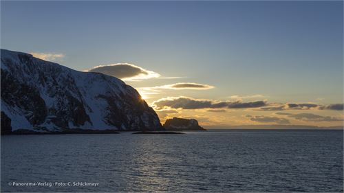 Abendstimmung am Meer im hohen Norden