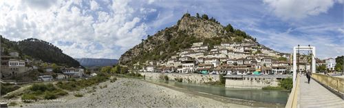 Panorama über Behrat