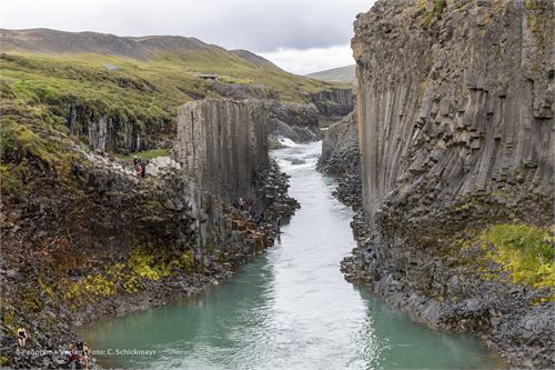 Bild 4 · Basaltgestein im Studagil-Canyon