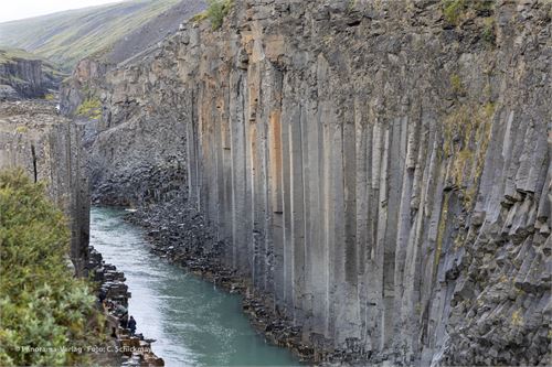 Bild 5 · Basaltgestein im Studagil-Canyon